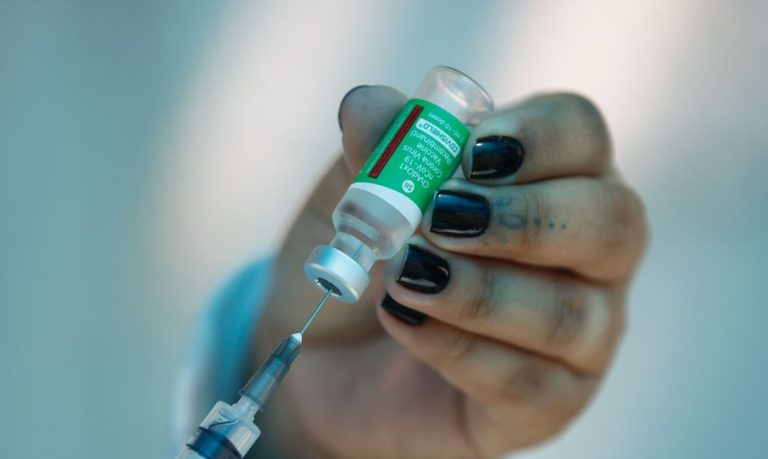 Covid-19: Vitória abre novo agendamento para vacinar pessoas com comorbidades