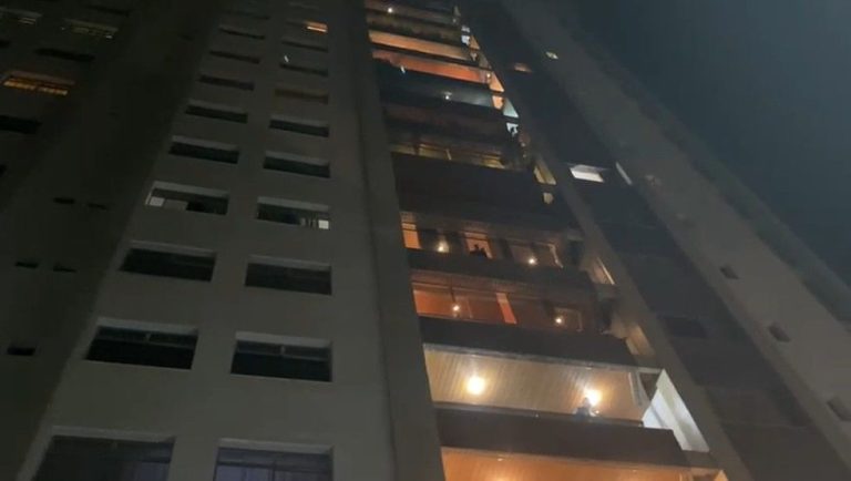 Moradores oram juntos há mais de 400 dias pelo fim da pandemia