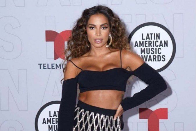 Girl From Rio, coloca Anitta no TOP 25 das rádios dos EUA