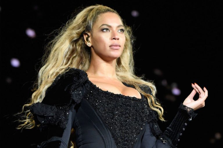 Beyoncé anuncia campanha para combater fome no Brasil