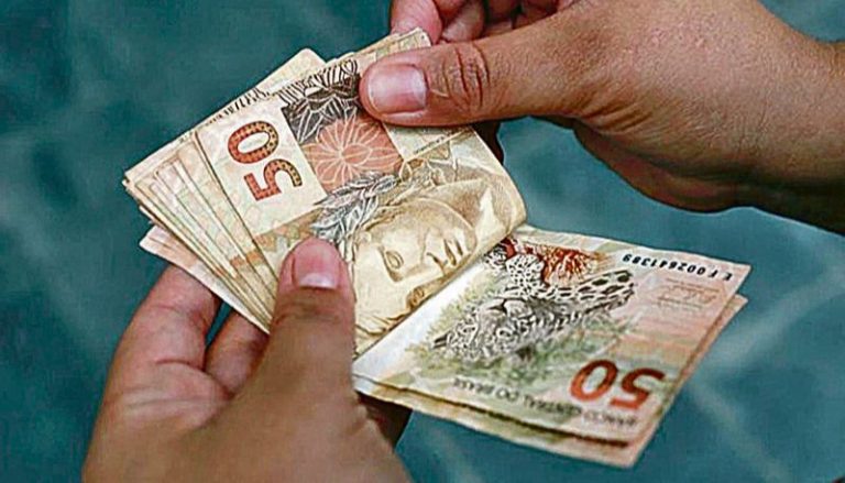São Paulo vai pagar R$ 1.800 a quem perdeu parente para a Covid-19