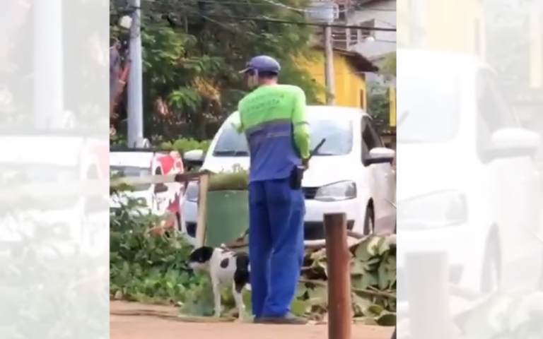 VÍDEO | Gari de Anchieta presta “serviço especial” a habitante de quatro patas