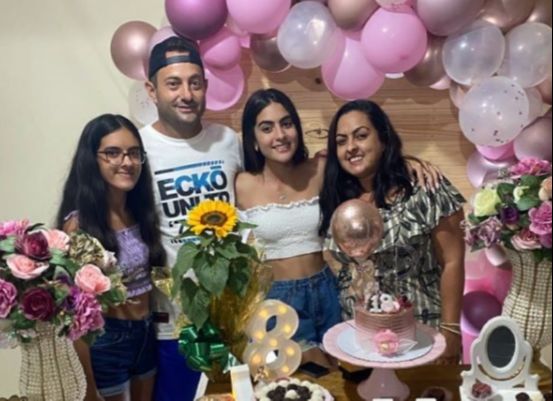 Filha causa comoção ao postar último áudio do pai que morreu vítima da Covid-19