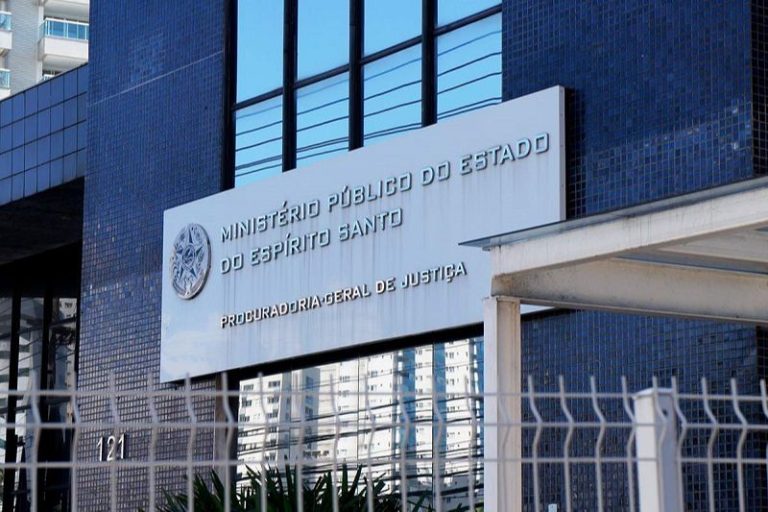 Ministério Público notifica Estado a não antecipar segunda dose da Astrazeneca