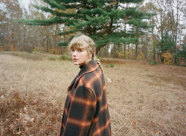 Taylor Swift: recorde de vendas com vinil de “Evermore”