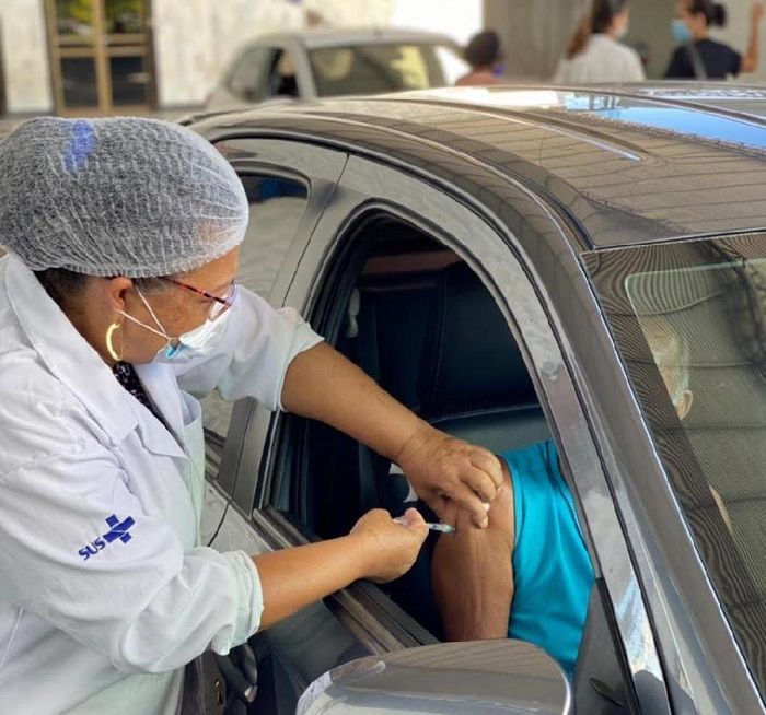 Serra define abrir novas vagas para vacinação apenas três vezes na semana