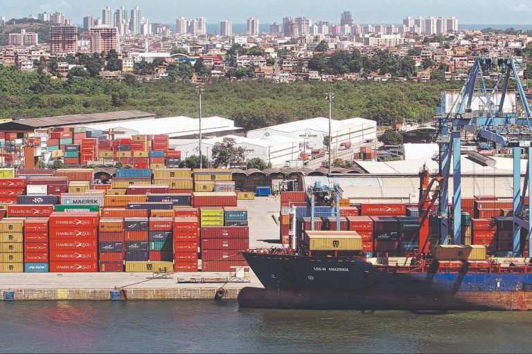 Autonomia para oferecer vantagens aos portuários