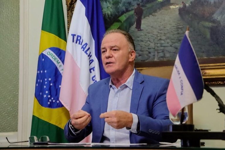AO VIVO | Governo lança sistema de agendamento de testes contra Covid