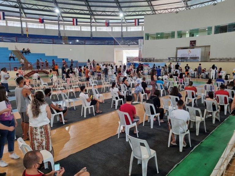 Guarapari abre 10 mil vagas para vacinar acima de 18 anos