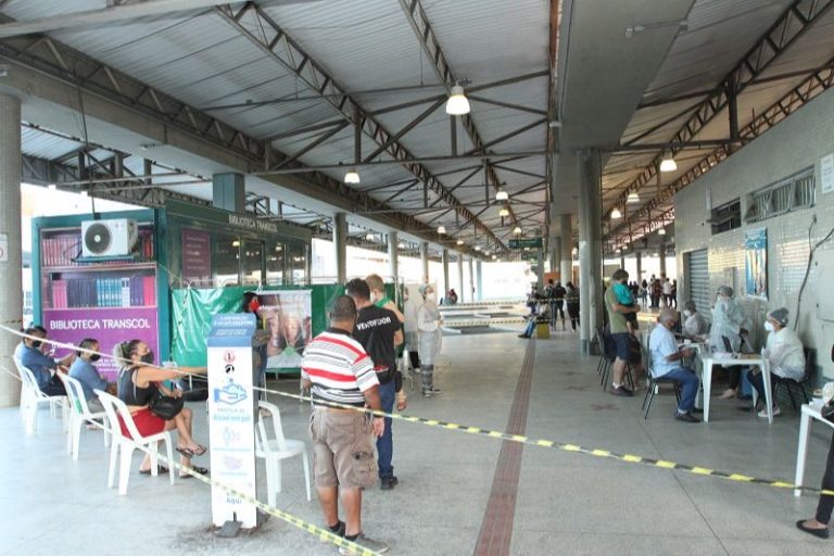Covid: 770 passageiros testaram positivo nos terminais do Transcol