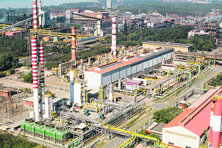300 vagas de estágio na ArcelorMittal com bolsa de até R$ 923