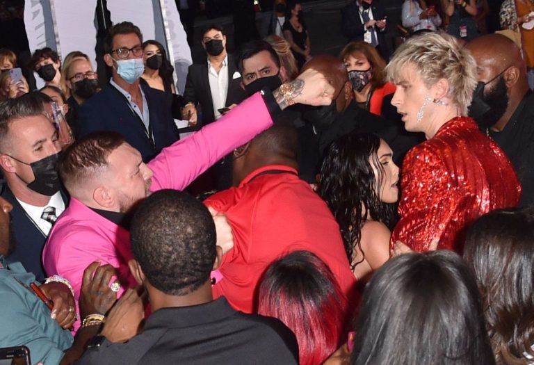 Machine Gun Kelly e Conor McGregor quase saíram ‘na mão’