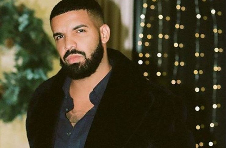 Drake de novo no topo da parada de álbuns dos EUA