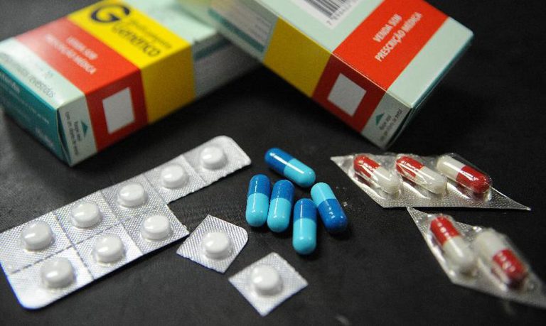 Anvisa aprova remédio de artrite e dermatite para tratamento de Covid