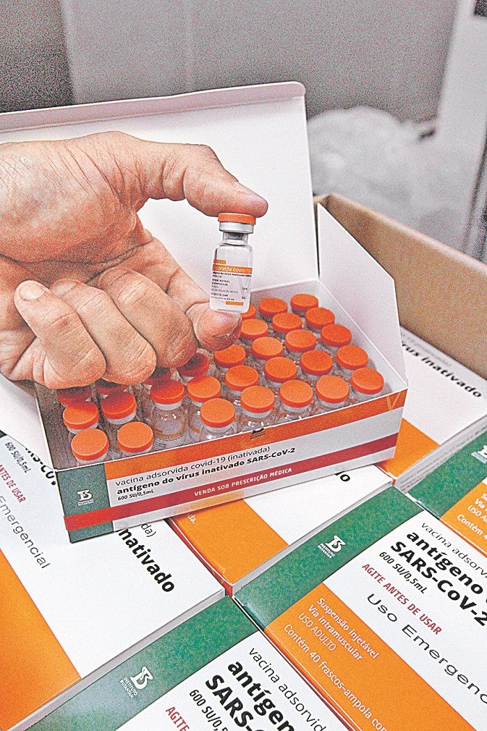 Estado anuncia a compra de 500 mil doses da vacina Coronavac