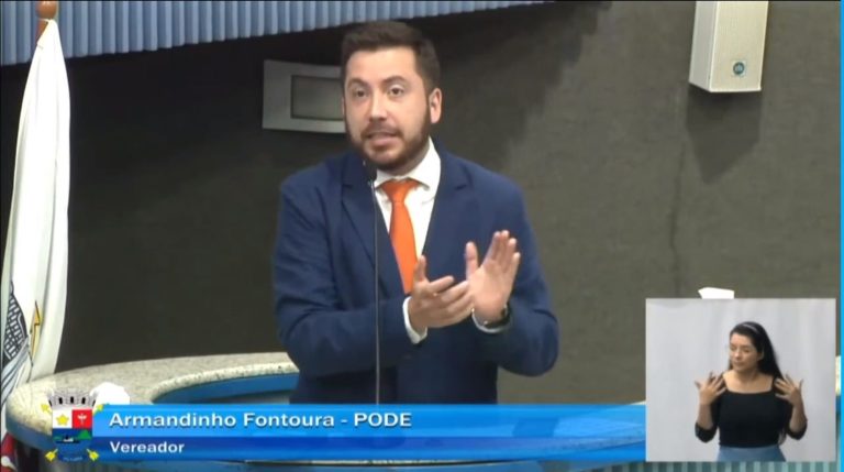 Vídeo: Câmara de Vitória presta homenagem aos 83 anos de A Tribuna