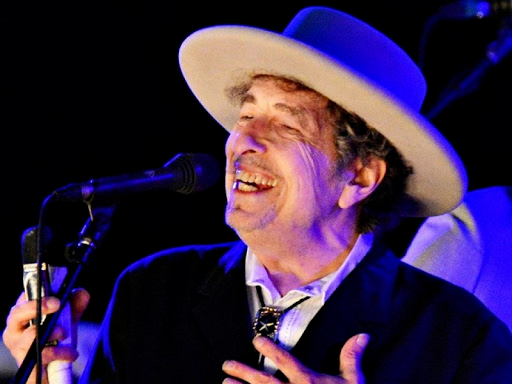 Aos 80 anos, Bob Dylan anuncia turnê mundial até 2024