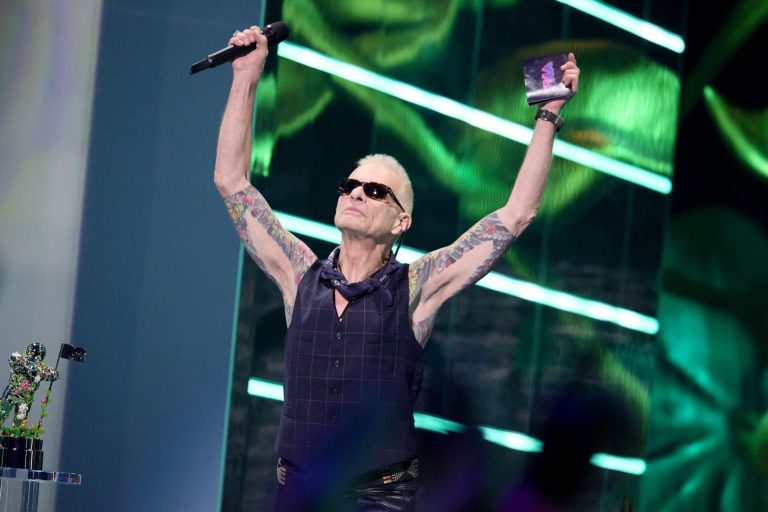 Lendário roqueiro David Lee Roth anuncia aposentadoria
