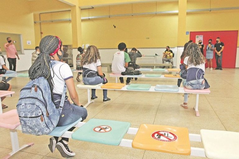 Escolas estaduais não terão mais rodízio de alunos a partir do dia 11
