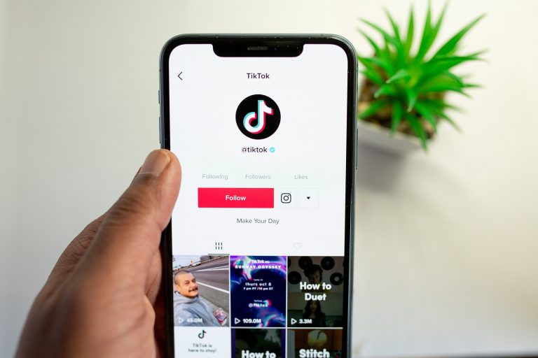 TikTok desbanca o Google como mais popular