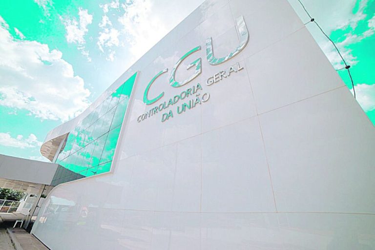 União abre concursos com salário de até R$ 19 mil