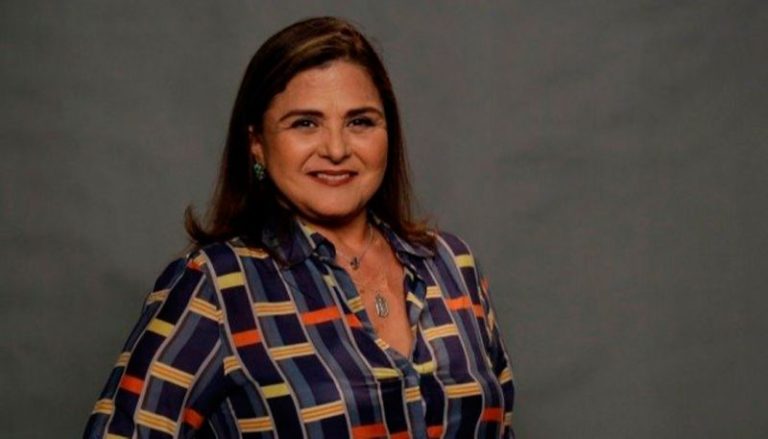 Elizangela é internada com sequelas da covid