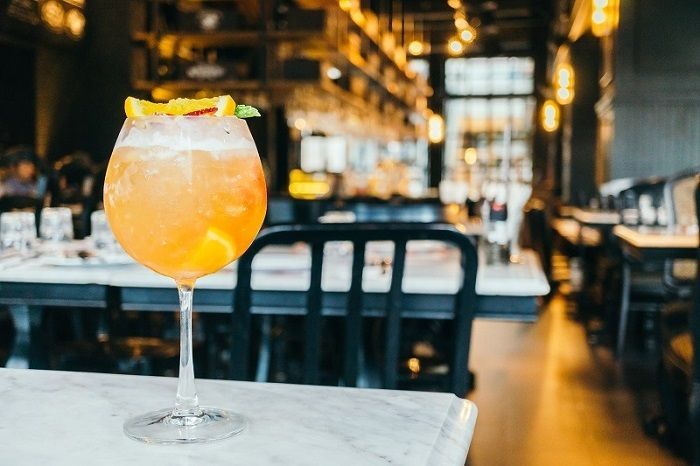 Passaporte da vacina será pedido em bares, restaurantes e shows