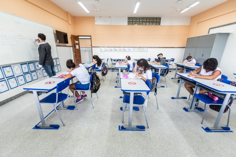 Matrículas abertas em escolas da rede pública. Confira