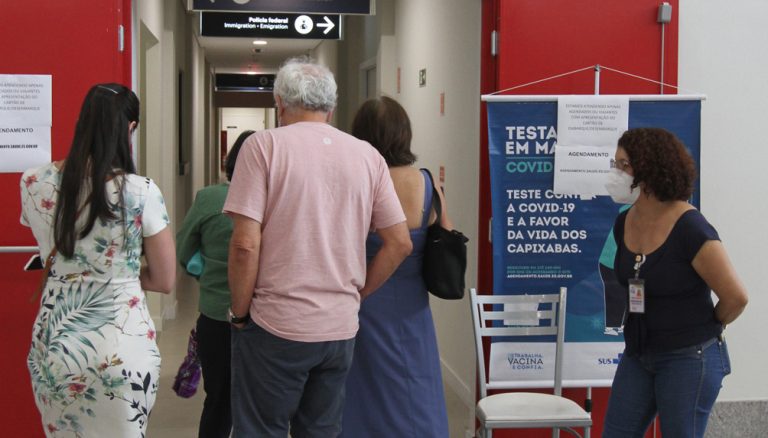Vacinação e testes de covid de graça neste sábado e domingo