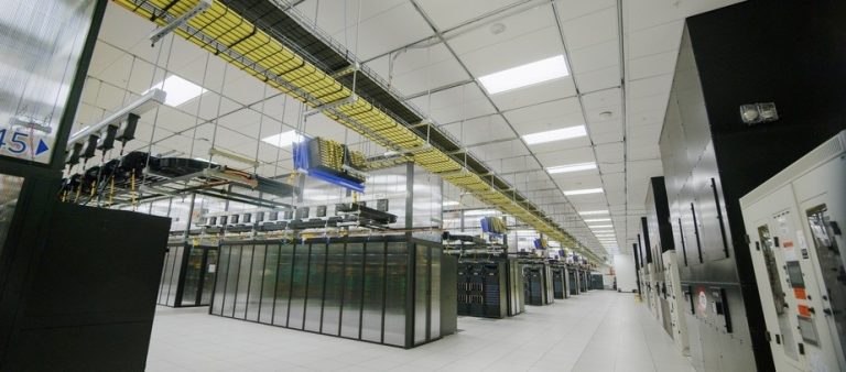 Meta anuncia supercomputador com potência de 100 mil PC’s