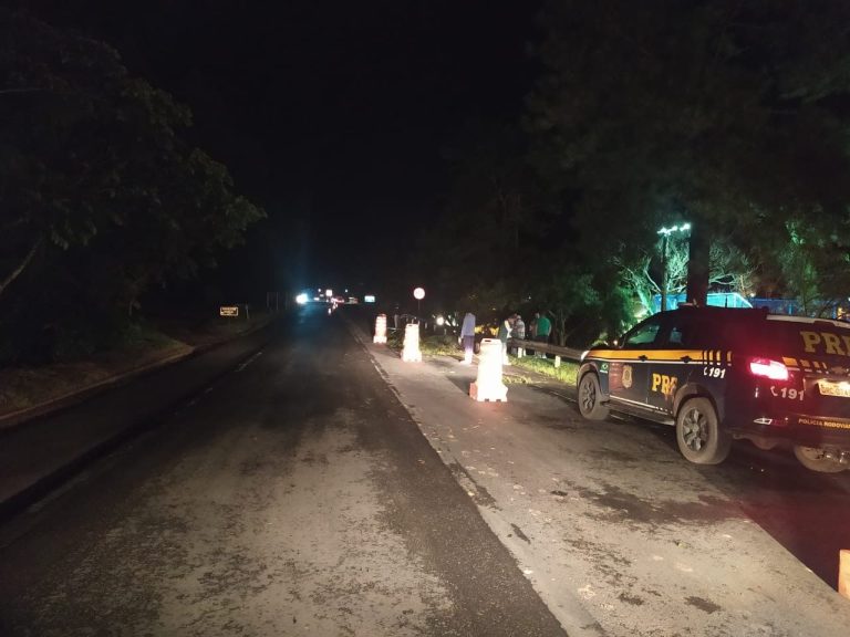 BR-262 é parcialmente interditada após asfalto ceder em Domingos Martins