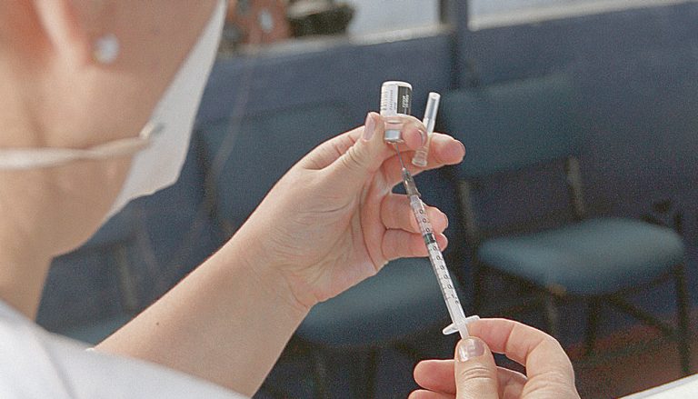 Mais de 40 mil crianças estão com a segunda dose da vacina atrasada