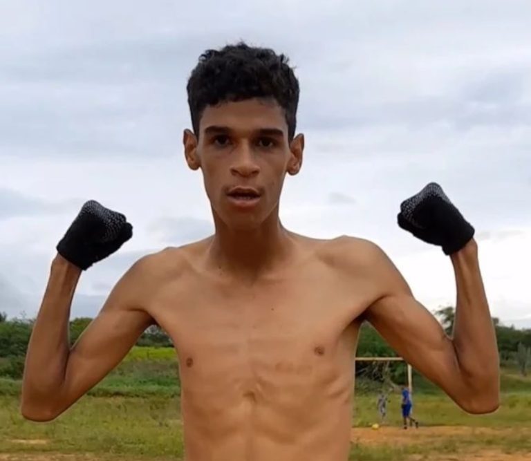 Receba: ‘Luva de Pedreiro’ conquista milhões de fãs pelo mundo através do futebol