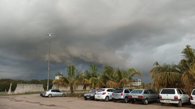 Alerta de chuvas e ventos fortes para 10 cidades capixabas