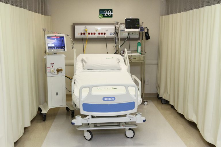 Pela 1ª vez na pandemia, UTIs Covid de todo o país estão fora da zona de alerta