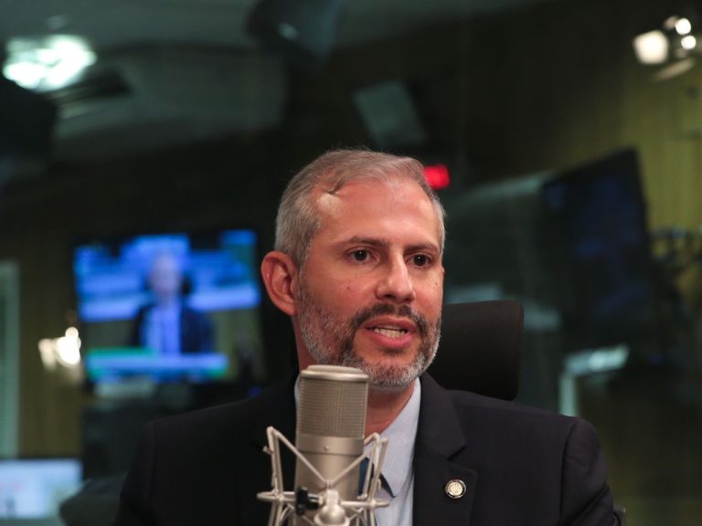 Veja quem assume MEC interinamente após saída de Milton