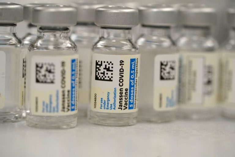 Anvisa mantém indicação de uso de vacina da Janssen contra Covid