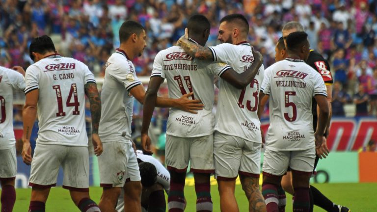 Flu marca no início e bate o Fortaleza, que segue sem vencer