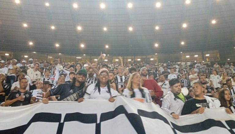 Atlético-MG faz a festa no Kleber Andrade e garante vaga
