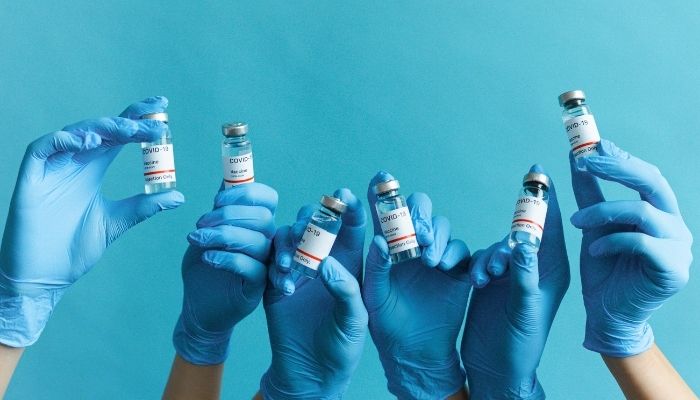 Câmara técnica recomenda 3ª dose da vacina contra Covid em adolescentes