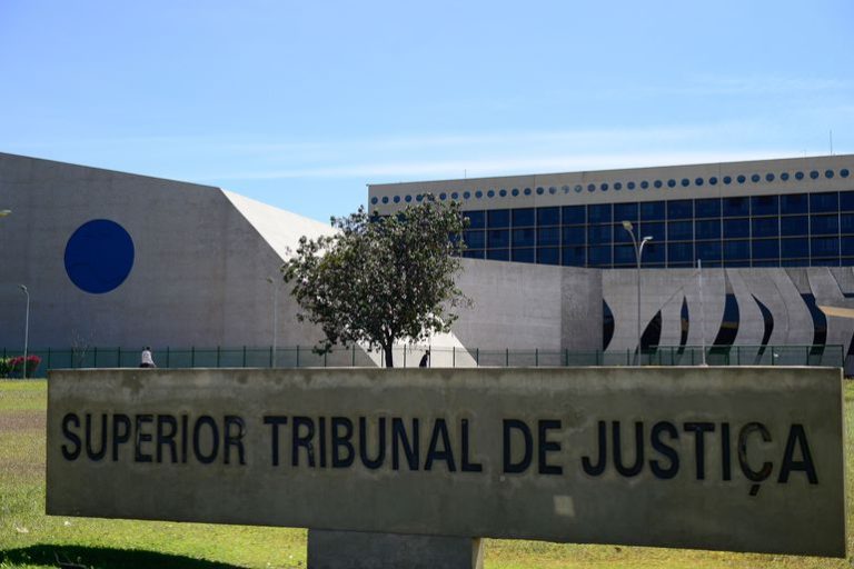 Decisão da Justiça aumenta aposentadoria de quem tem dois empregos