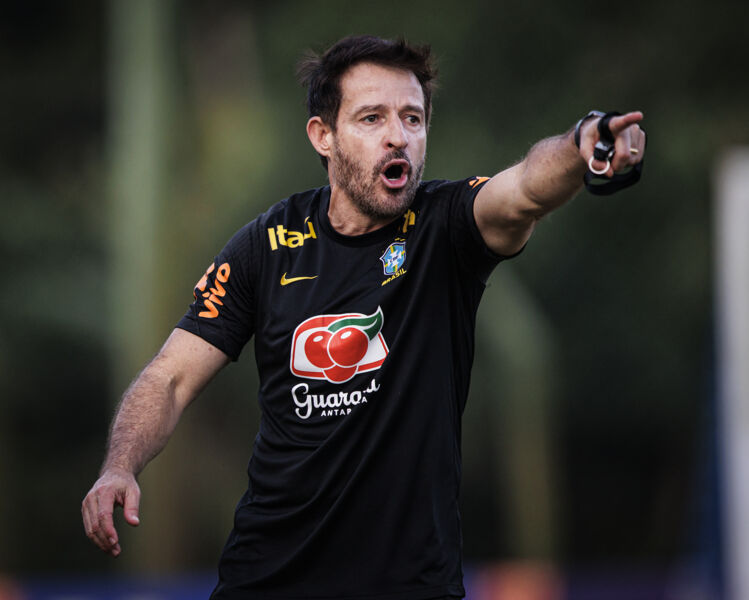 Brasil faz “final” contra o Uruguai no Kleber Andrade neste domingo
