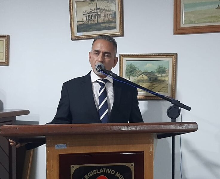 Vice toma posse após prefeito capixaba ser afastado pela Justiça