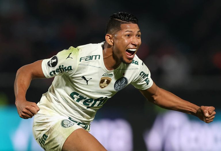 Palmeiras vence Cerro por 3 a 0 e encaminha vaga na Libertadores