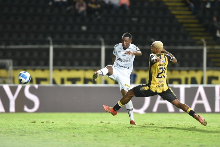 Santos arranca empate no fim com o Táchira pela Sul-Americana
