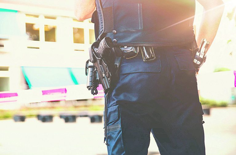 Porte de arma para vigilante fora do trabalho é aprovado em Vila Velha