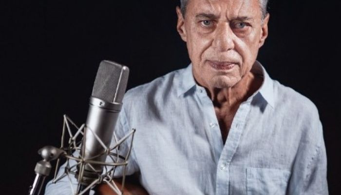 Chico Buarque anuncia turnê e lança canção inédita