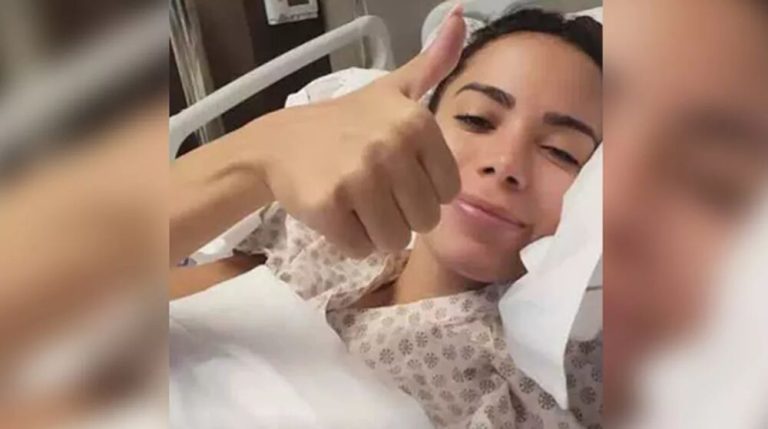 Anitta agradece apoio do namorado após cirurgia: “Faz muita diferença”