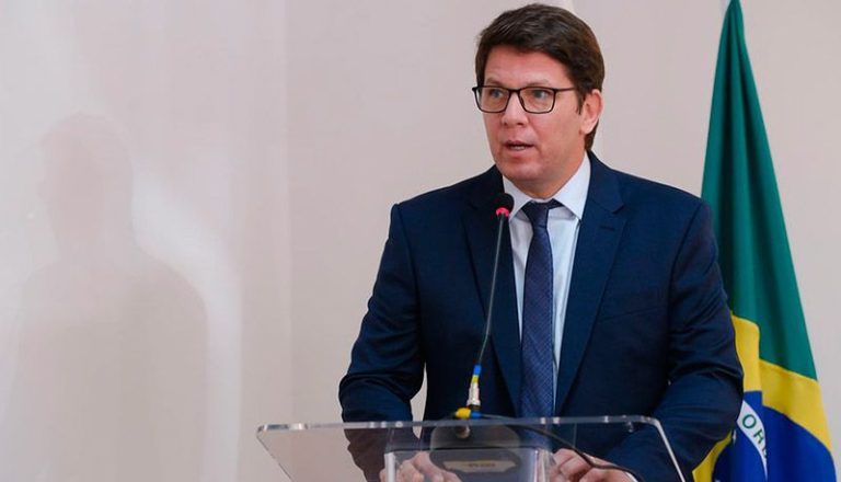 Mario Frias sofre infarto, é internado e passa por novo cateterismo