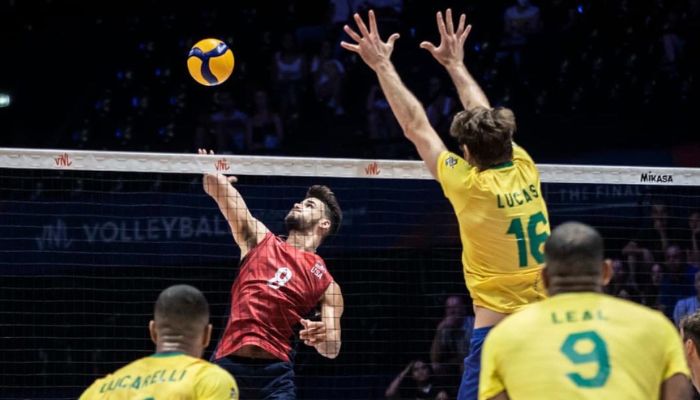 Seleção masculina perde de virada dos EUA e é eliminada da Liga das Nações